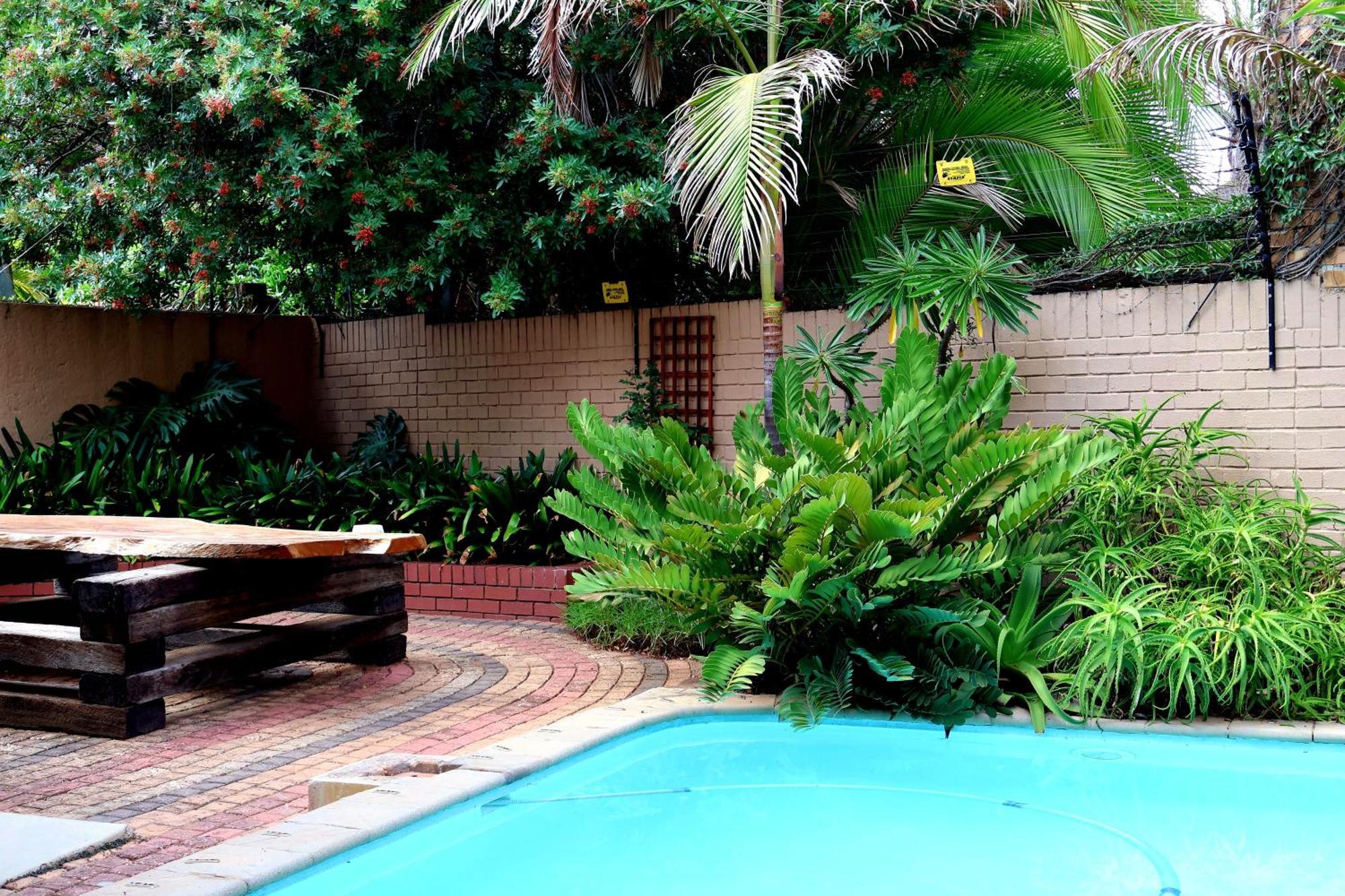 The Leopard Tree Bed & Breakfast โพเลอกวาเน ภายนอก รูปภาพ