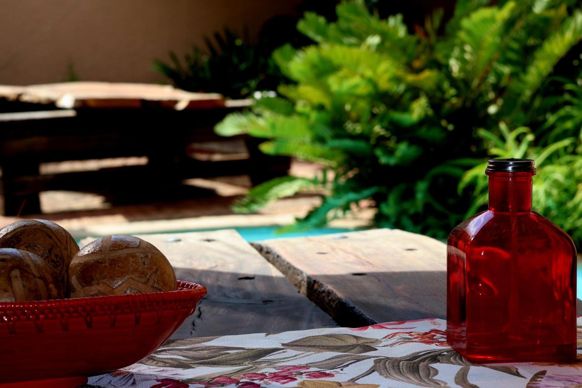 The Leopard Tree Bed & Breakfast โพเลอกวาเน ภายนอก รูปภาพ