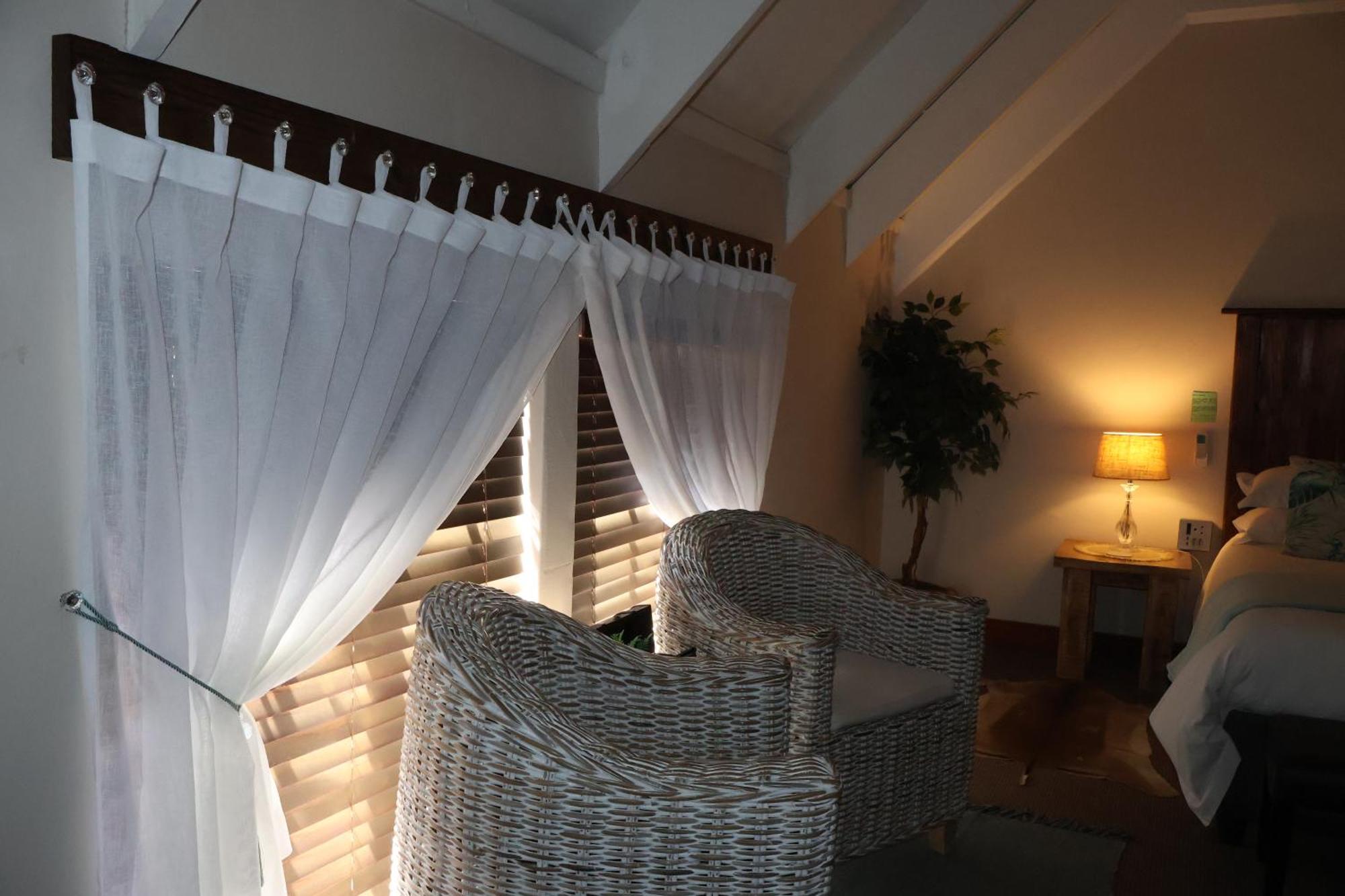 The Leopard Tree Bed & Breakfast โพเลอกวาเน ภายนอก รูปภาพ